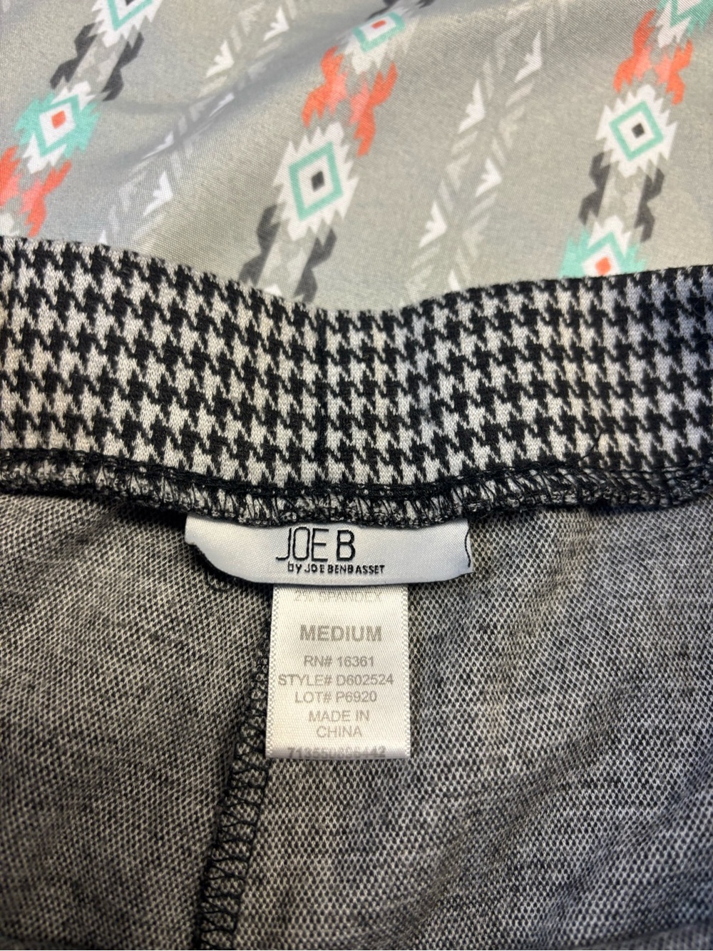 🧩Joe B Black & White Houndstooth Skinny Pants - Picture 2 of 2
